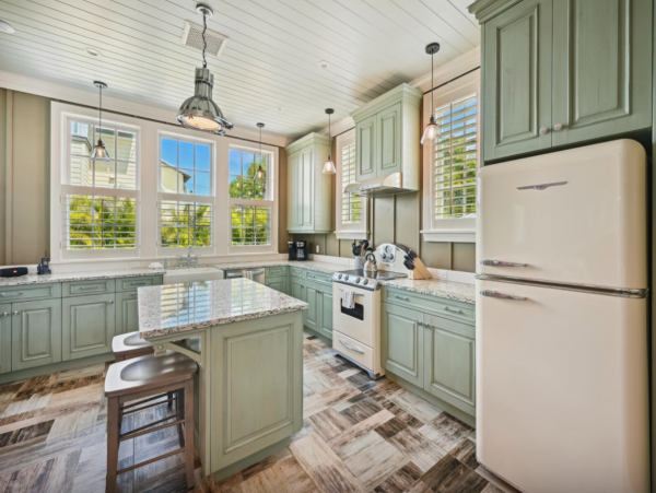 Anna Maria Island Holmes Beach Home 1010985